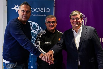 Saúl Hernández, Paco García y Lorenzo Alonso Nistal. / RVB