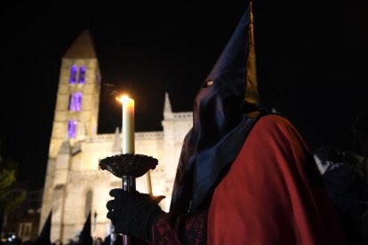 Procesión de la Buena Muerte de Valladolid.-J. M. LOSTAU