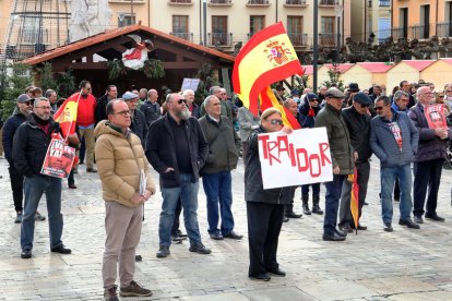 Concentración de Vox en Palencia. ICAL
