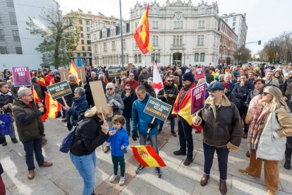 Concentración de Vox en Burgos. ICAL