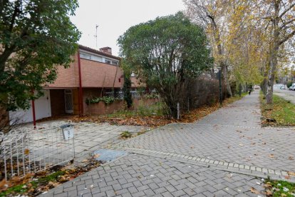 Barrio Parque Alameda. Chales de Villa Paulita del Ayuntamiento en la calle Montes Torozos. -J. M. LOSTAU