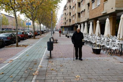 Barrio Parque Alameda. Paseo de Zorrilla en Parque Alameda. -  J. M. LOSTAU