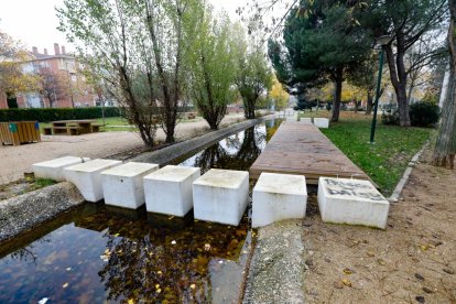 Barrio Parque Alameda. Parque de Parque Alameda.-  J. M. LOSTAU