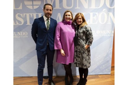 Camilo Vázquez, Isabel Blanco y Carmen Sánchez.