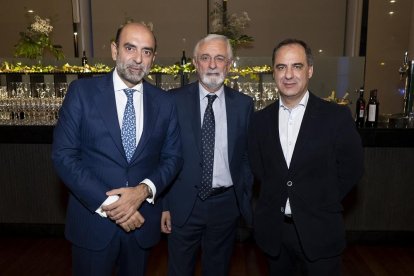 José López, Santiago Sarmiento y Joaquín Moldes.