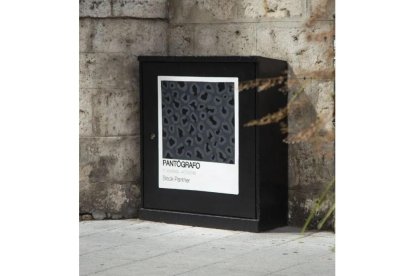 Segundo mural de 'Pantógrafo', de Rosario Maroto, en un cuadro eléctrico de la calle Miguel Íscar. -CREART VALLADOLID