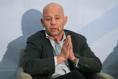 Pablo Gómez durante el Club de Prensa: Ciudades digitales, ciudades sostenibles. / J. M. LOSTAU