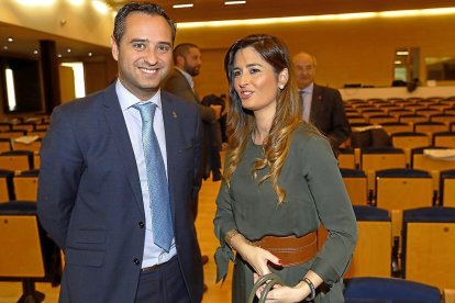 César López, alcalde de Serrada y Susana Suárez, alcaldesa de Zaratán.
