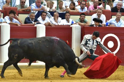 .- JOSÉ SALVADOR