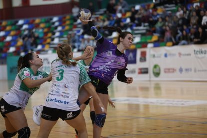 Balonmano Elche - Caja Rural Aula. / LOF