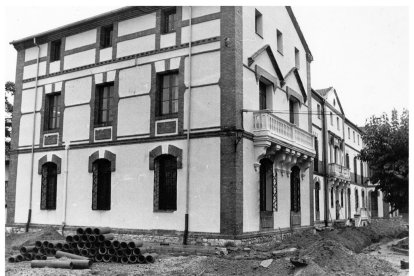 Colegio de la Asunción, sede actual de la Consejería de Presidencia de la Junta de Castilla y León, en 1983 .-ARCHIVO MUNICIPAL DE VALLADOLID