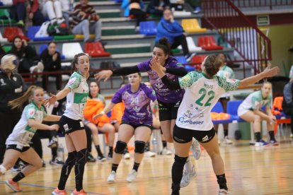Balonmano Elche - Caja Rural Aula. / LOF