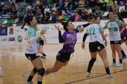 Balonmano Elche - Caja Rural Aula. / LOF