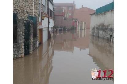 Fotos del río Cega a su paso por Viana. X: 112 CyL.
