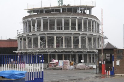 Obras en el centro de control de Auvasa en el Polígono de Argales. -J.M. LOSTAU