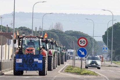 Tractorada en la N-122.- PHOTOGENIC