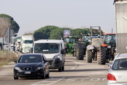 Tractorada en la N-122.- PHOTOGENIC