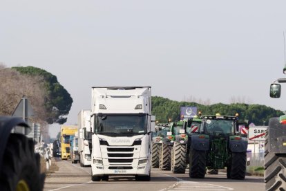 Tractorada en la N-122.- PHOTOGENIC