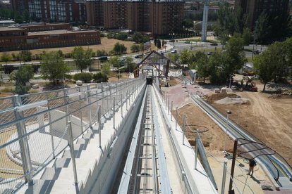 Puesta en marcha del elevador de la ladera este de Parquesol.- E. M.
