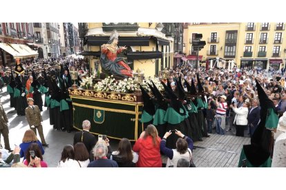 Ofrecimiento de los dolores a la Santísima Virgen. J.M. LOSTAU
