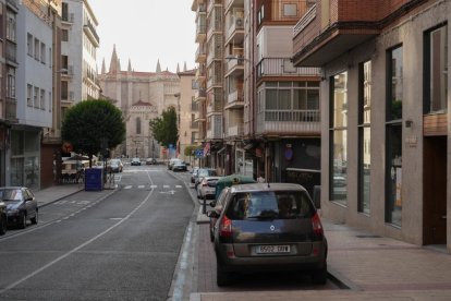 Calle Marqués del Duero del barrio de San Martín.- J.M. LOSTAU