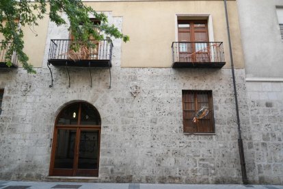 Calle Empecinado número 9 donde vivió el personaje ilustre El Empecinado y donde se realiza todos los años un homenaje, en el barrio de San Martín.- J.M. LOSTAU