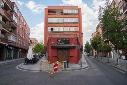 Cruce de las calles Empecinado y San Martín del barrio de San Martín.- J.M. LOSTAU