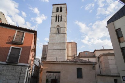 Iglesia de San Martín del barrio de San Martín.- J.M. LOSTAU