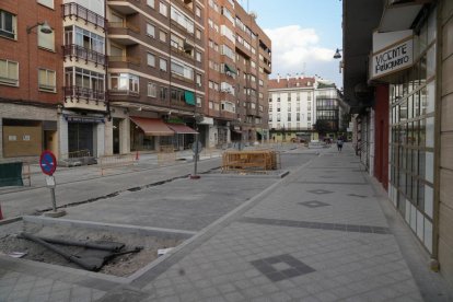Calle Padilla del barrio de San Martín.- J.M. LOSTAU