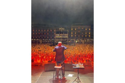 Concierto de Tony Hadley en la plaza de Mayor de Valladolid el 9 de septiembre. -TWITTER TONY HADLEY