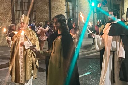 Desfile de antorchas en San Pablo. A. CALVO