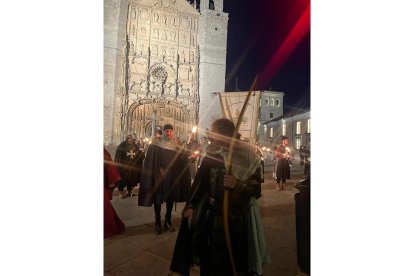 Desfile de antorchas en San Pablo. A. CALVO