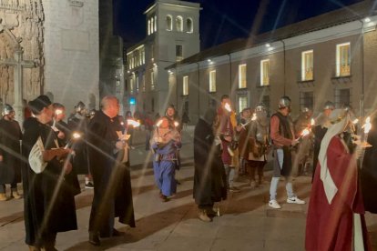 Desfile de antorchas en San Pablo. A. CALVO
