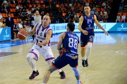Primera jornada LEB-Oro entre el Tizona de Burgos y el UEMC Real Valladolid Baloncesto