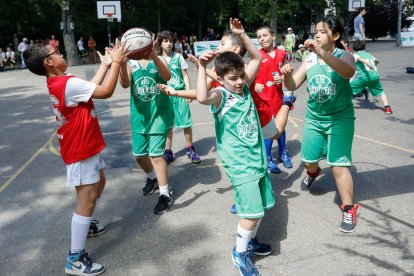 Día del Minibasket Pepe Moratinos. / J. M. LOSTAU
