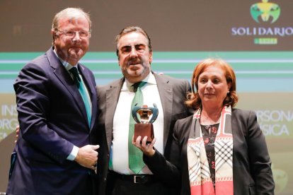 Antonio Silván, Miguel Carballeda y Aurora Baza. J.M. LOSTAU