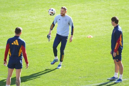 JUAN MIGUEL LOSTAU. 18/11/2023. VALLADOLID. COMUNIDAD DE CASTILLA Y LEÓN. PARTIDO DE LA SELECCIÓN ESPAÑOLA CONTRA GEORGIA. ENTRENAMIENTO DE LA SELECCIÓN ESPAÑOLA.