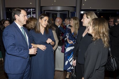 Alfonso Fernández Mañueco, Adriana Ulibarri, Isabel Blanco y Rocío Lucas.- PHOTOGENIC