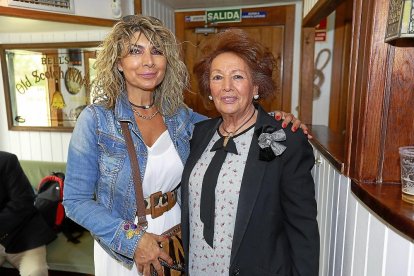 Ana Luquero y Marisol Guillén.
