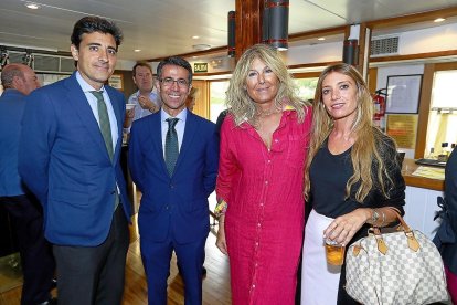 Ignacio Antolín, Celiano García y Nieves Luquero Silvia Herrero, de Iberdrola