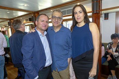 José María Nieto (humorista gráfico del ABC), Miguel Ángel Vergaz y Alicia Calvo (El Mundo de Valladolid).