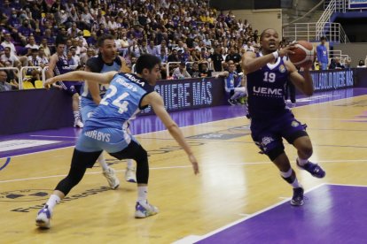 UEMC Real Valladolid Baloncesto - Movistar Estudiantes. / LOSTAU