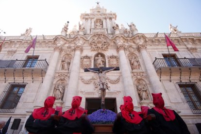 Procesión del Santísimo Cristo de la Luz, Semana Santa Valladolid. - PHOTOGENIC