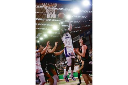 Grupo Alega Cantabria - UEMC RV Baloncesto. / LOF