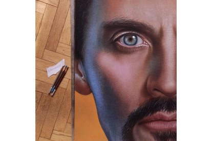 Paco León. Exposición de 'rostros de cine' de Laura Serrano.  / E. M.