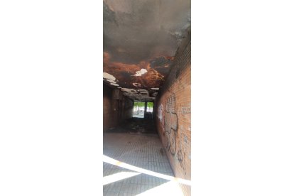 Incendio en el bar Bambú de Valladolid.- E. M.