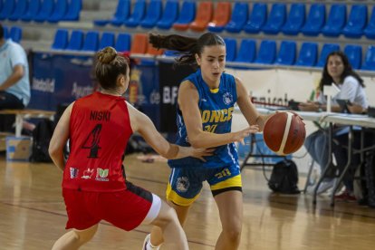 Ponce-Baloncesto Femenino León; Copa de Castilla y León de Liga femenina 2. / PHOTOGENIC