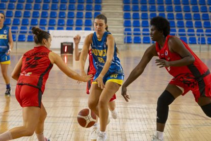 Ponce-Baloncesto Femenino León; Copa de Castilla y León de Liga femenina 2. / PHOTOGENIC