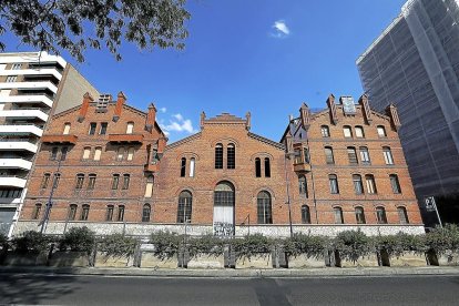 Edificio de la Electra en una imagen de archivo