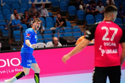 Cuartos de Final de Copa: Balonmano Sinfín - Recoletas Atlético Valladolid. / LOF